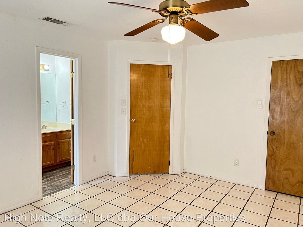 3204 Patriot Dr - Photo 4