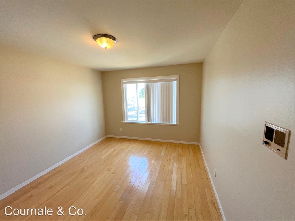 425 39th Avenue - Photo 9