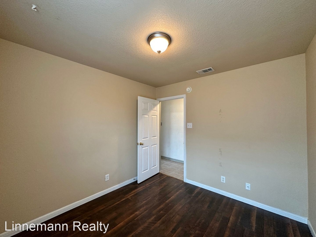 4304 Elms Run Circle - Photo 16