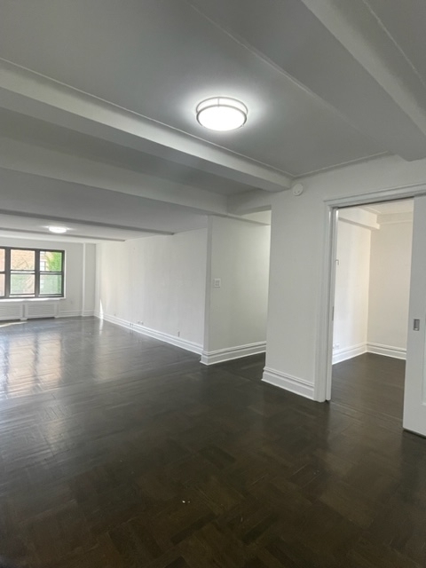 137 East 38th Street - Photo 7