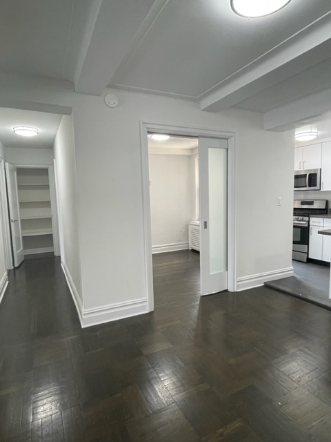 137 East 38th Street - Photo 6