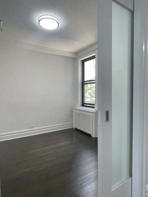 137 East 38th Street - Photo 8