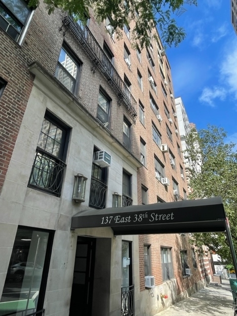 137 East 38th Street - Photo 15
