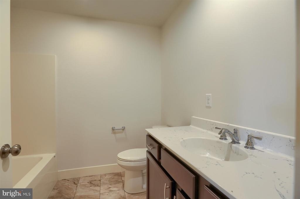 41 N Penn St - Photo 22