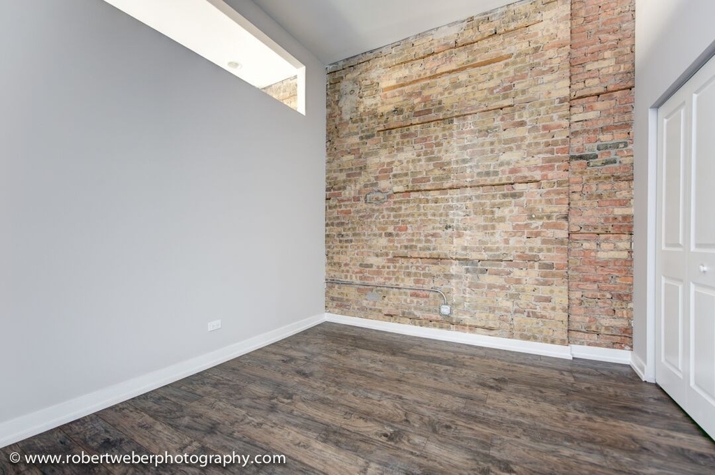 357 W Chicago Avenue - Photo 8