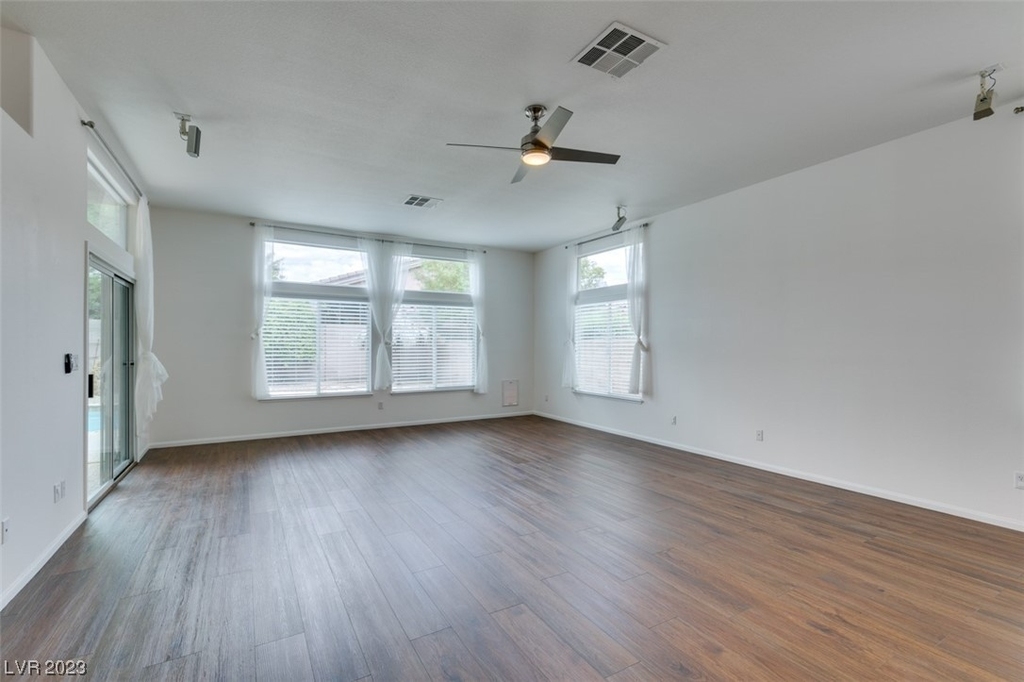 10732 Tapestry Winds Street - Photo 17