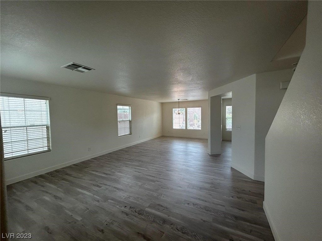 79 Kind Avenue - Photo 3