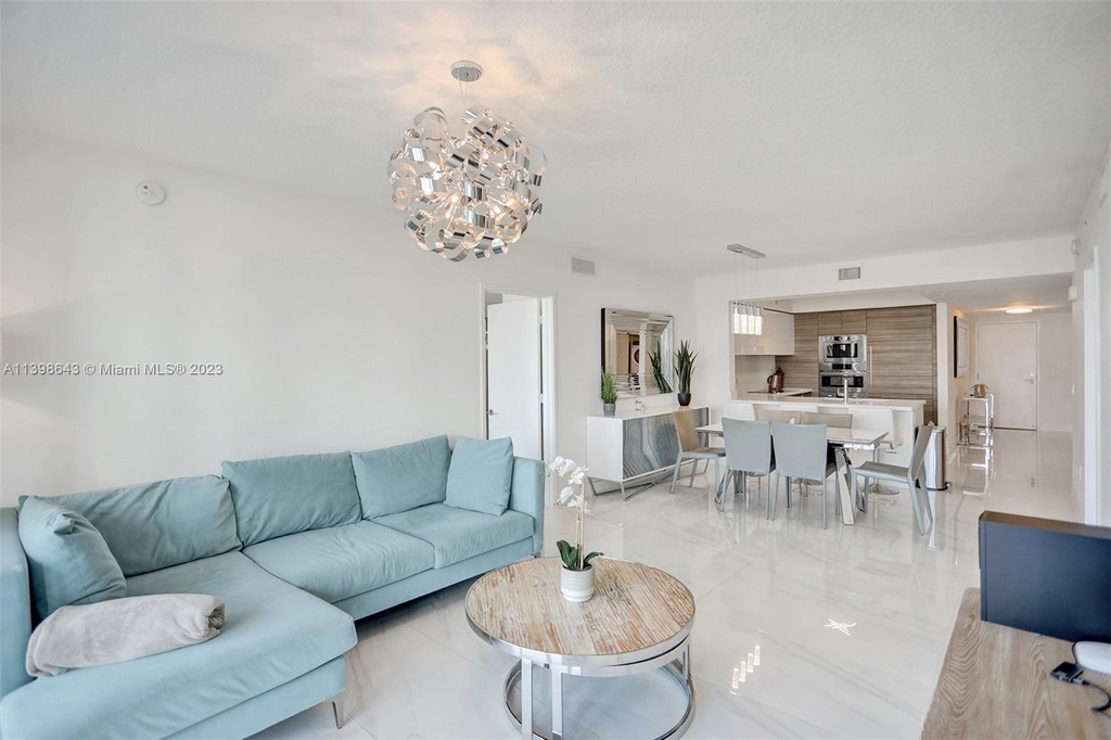 330 Sunny Isles Blvd - Photo 8