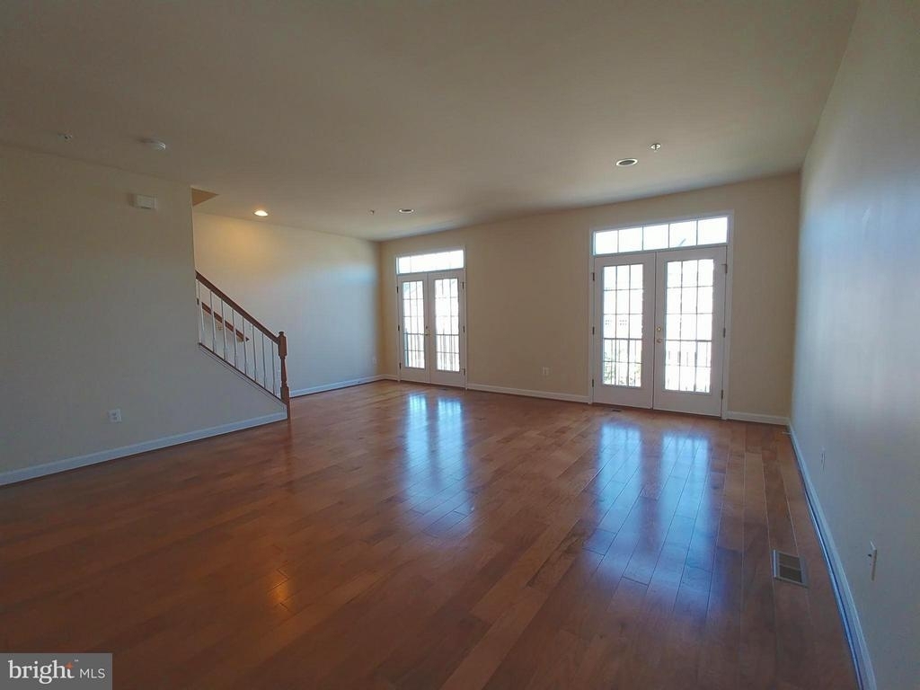 8007 Sport View Rd - Photo 4