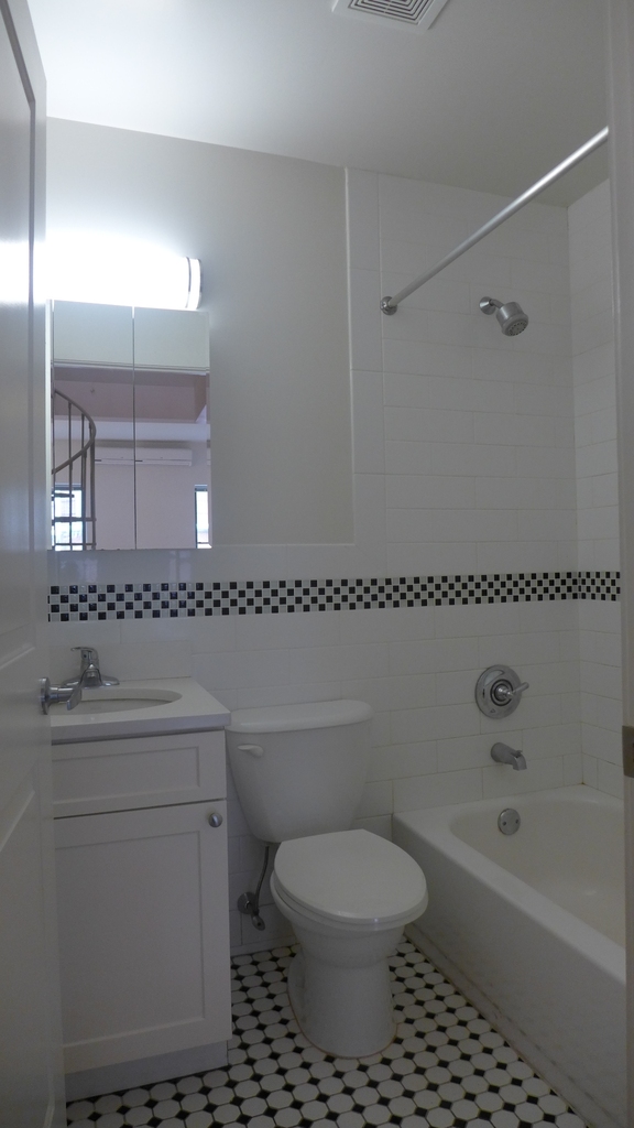 444 East 88th Street - Photo 6