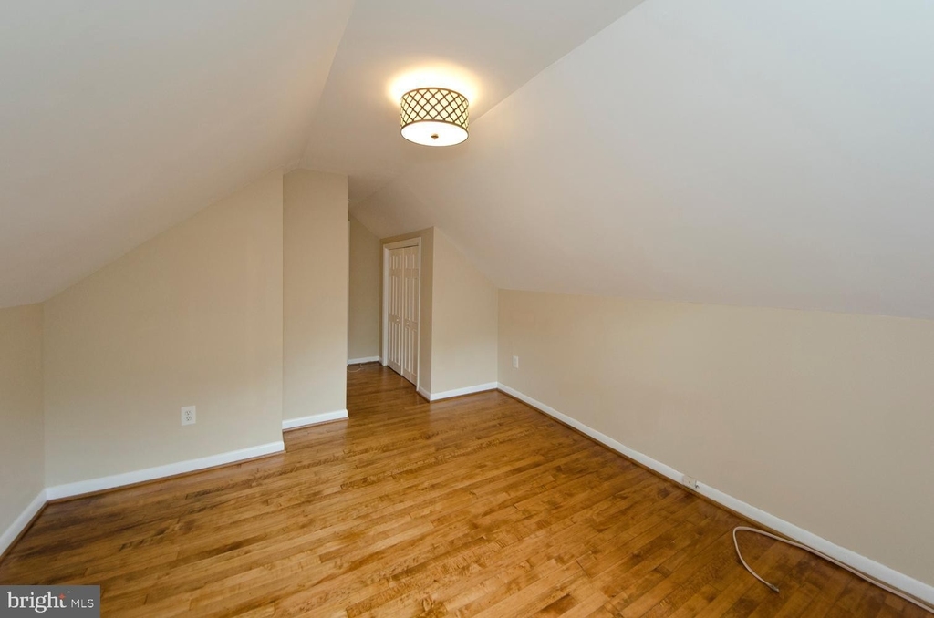 6819 Jackson Avenue - Photo 20