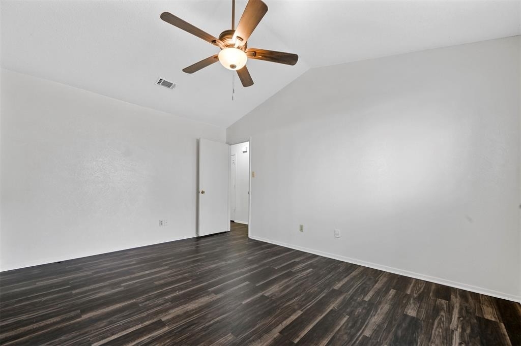 7016 Shadow Bend Drive - Photo 16