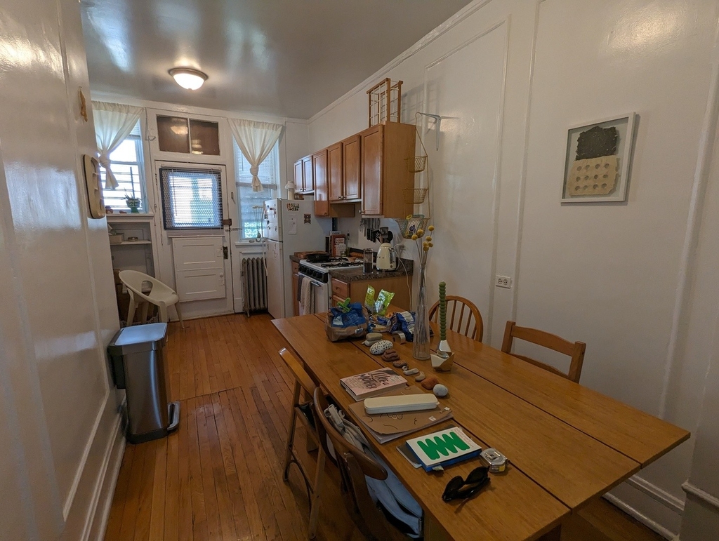 2314 W Wilson Avenue - Photo 1