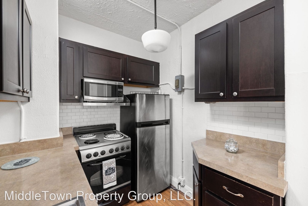 28 E 16th St - Photo 1