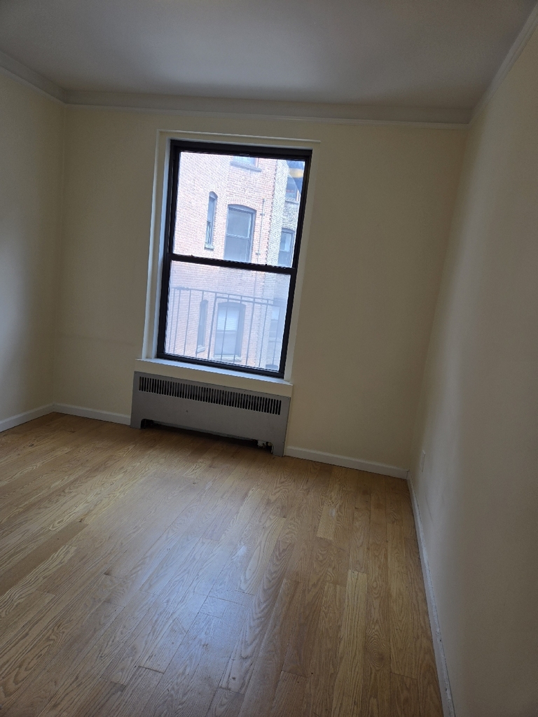 123 East 82nd Street - Photo 3