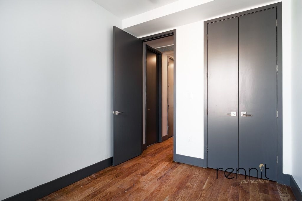 174 Knickerbocker Avenue - Photo 3
