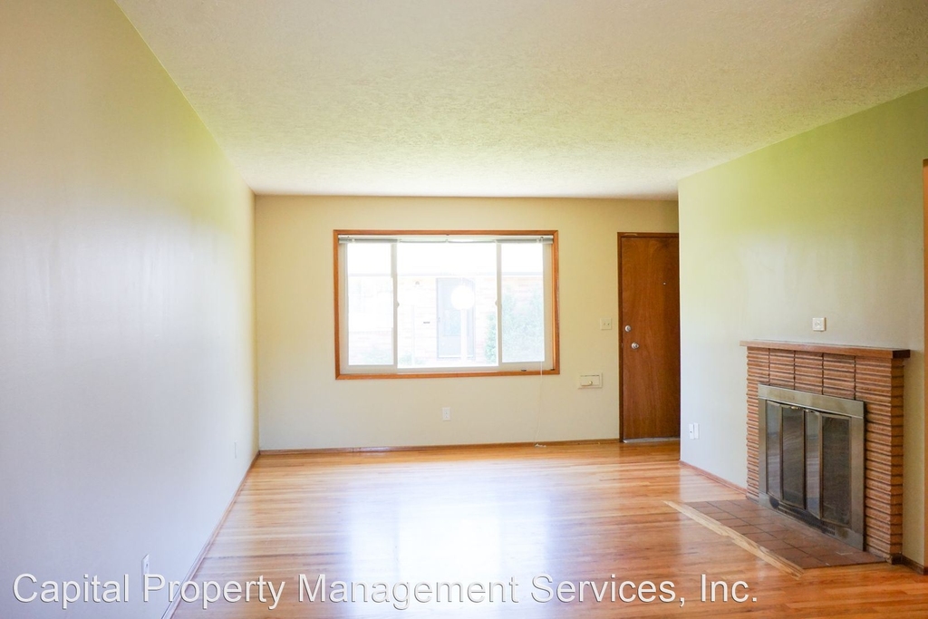 3803 - 3821 Se 35th Pl - Photo 2