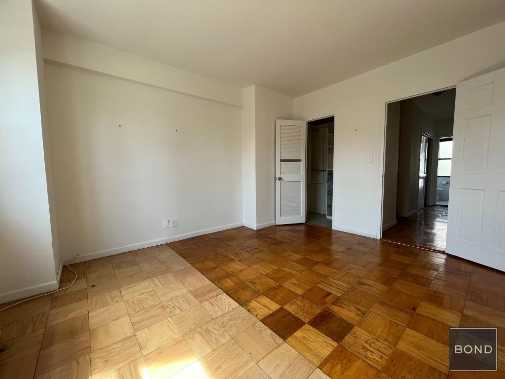 401 East 88th Street - Photo 9