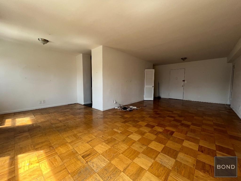401 East 88th Street - Photo 2
