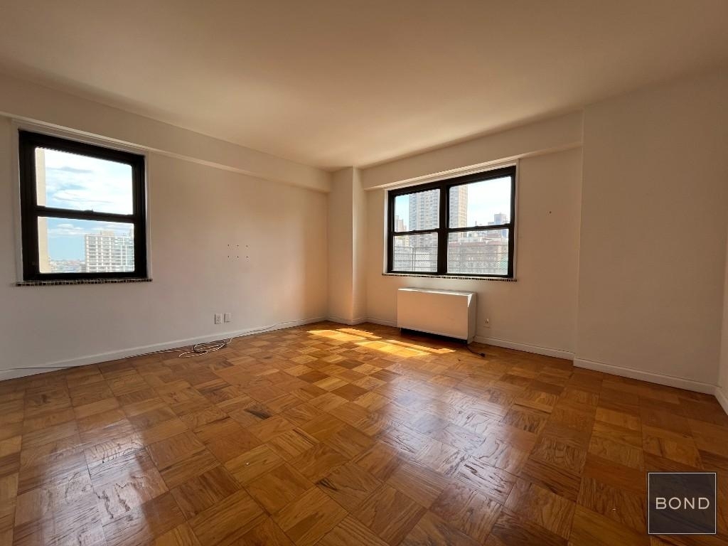 401 East 88th Street - Photo 13