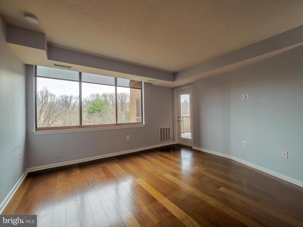 10101 Grosvenor Pl - Photo 16