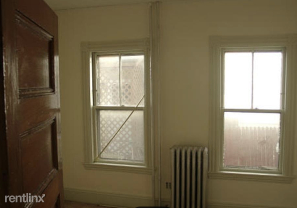 133 Draper St # 1 - Photo 3