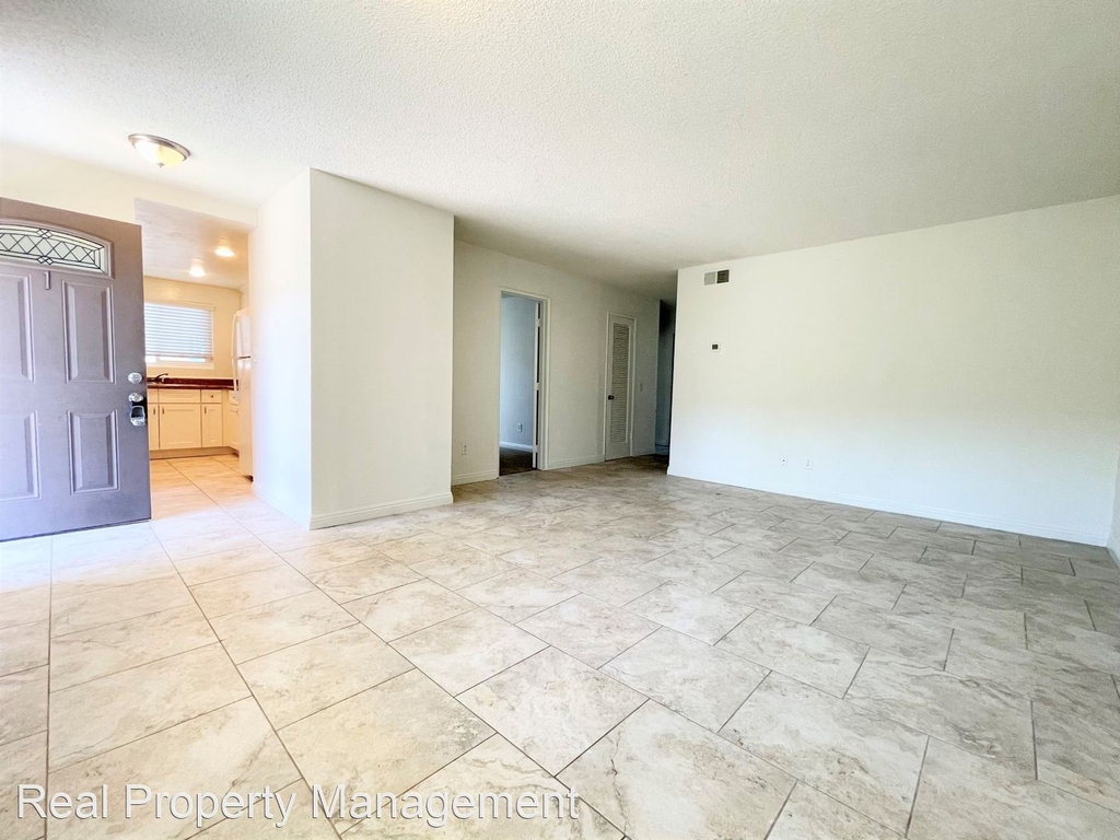 259 Alestar Street - Photo 2