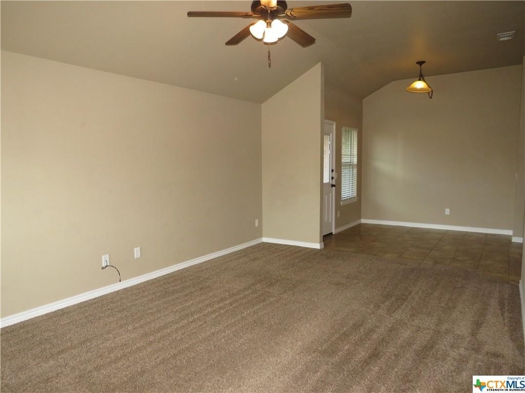 405 Sladecek Drive - Photo 1