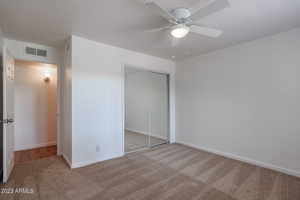 1111 E Turney Avenue - Photo 15