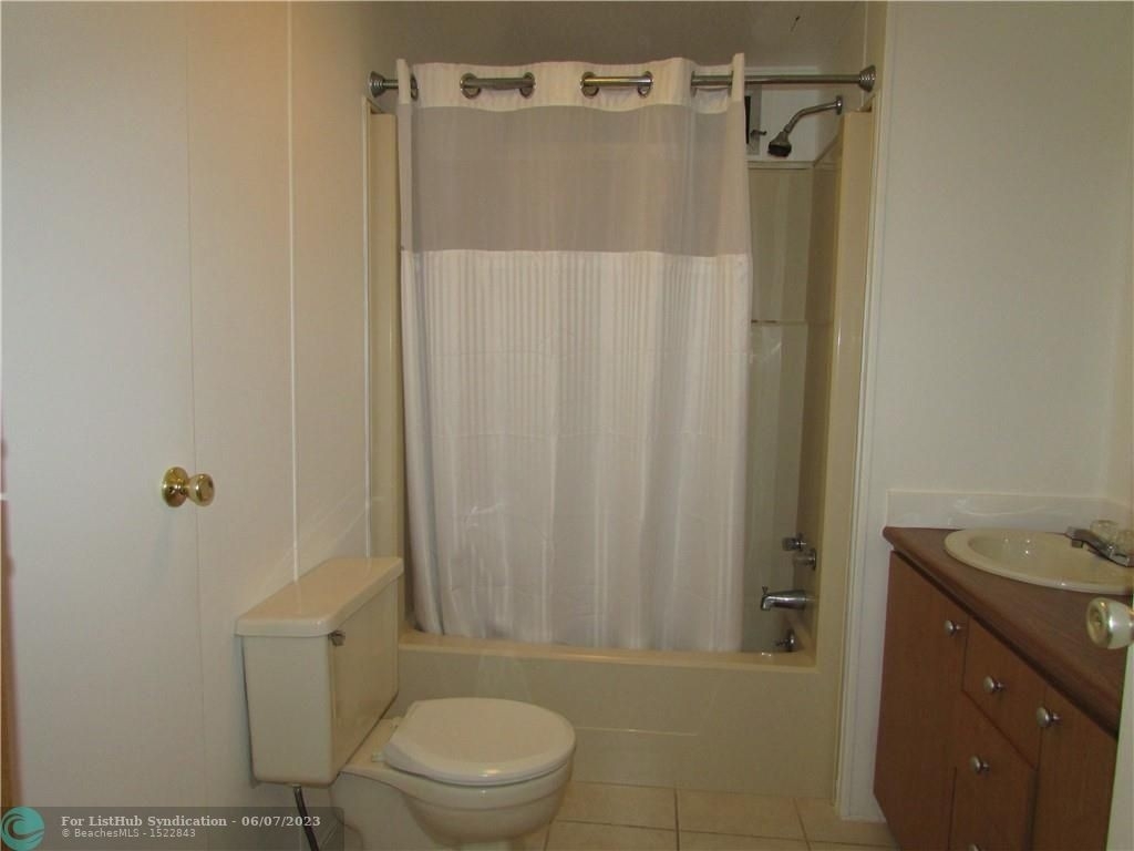 5249 Nw 4th Ter - Photo 21