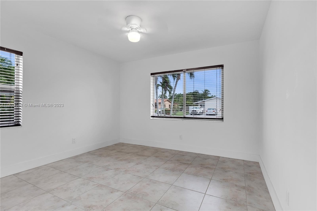 12021 Sw 40th St - Photo 18