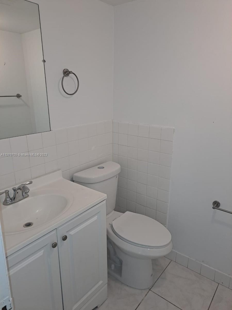 11605 Nw 29th Ct - Photo 12