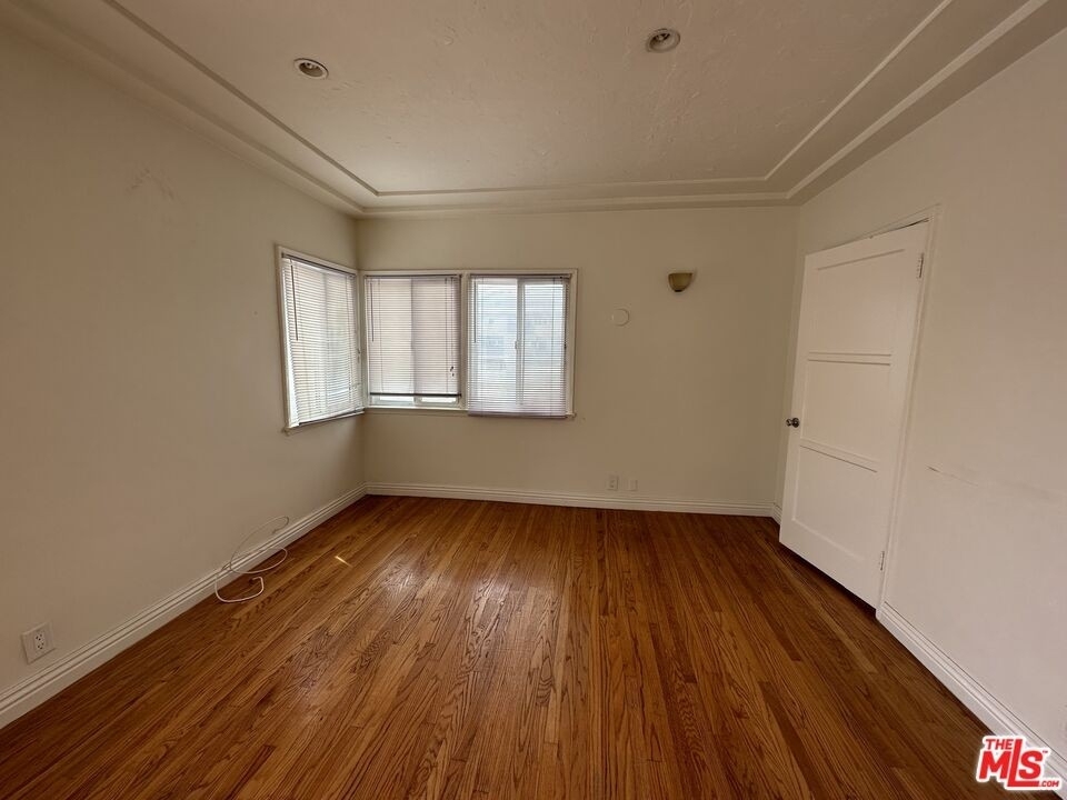 2604 Santa Monica Blvd - Photo 2