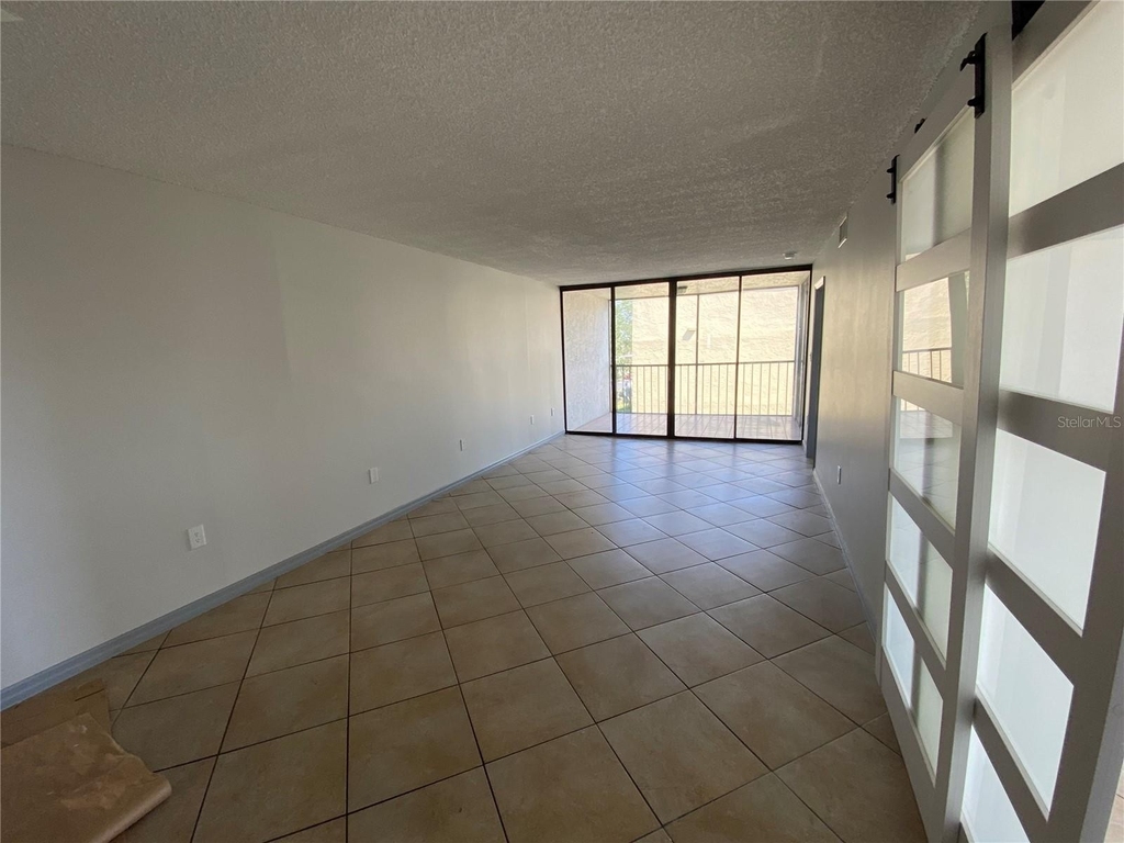 2424 W Tampa Bay Boulevard - Photo 5