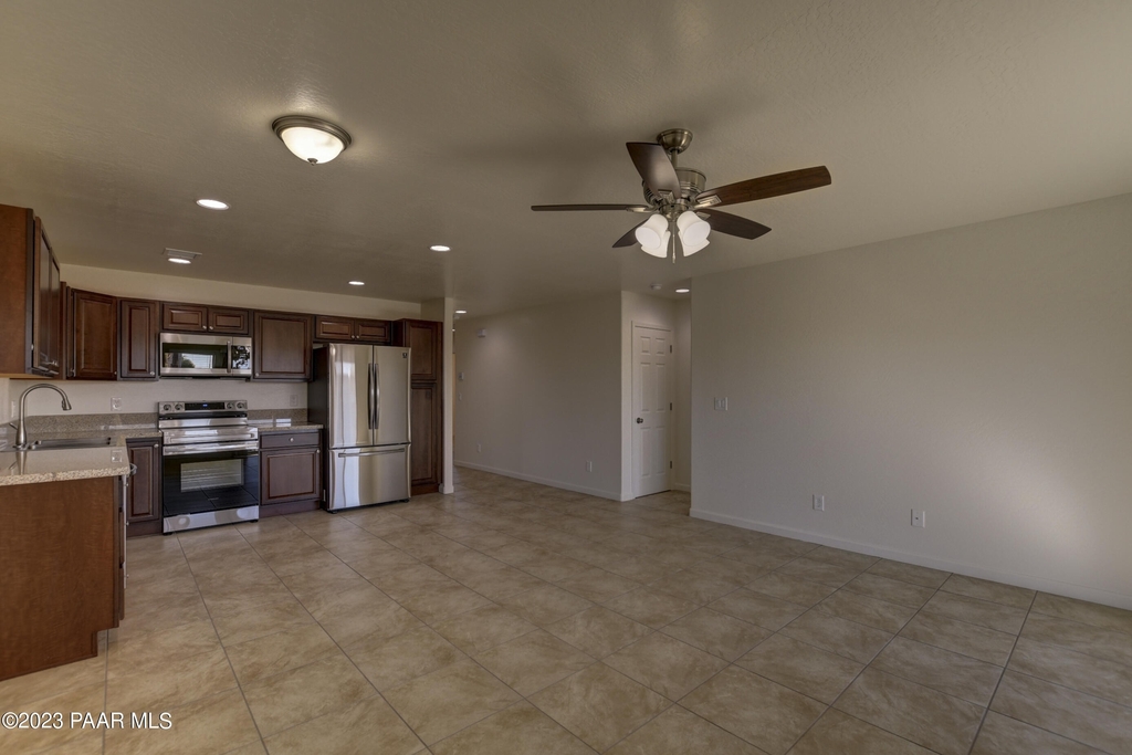 3027 N Corrine Drive - Photo 4