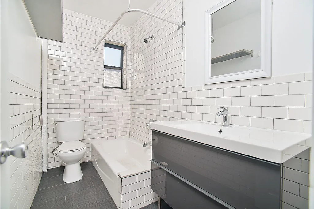 435 Grand Avenue - Photo 11