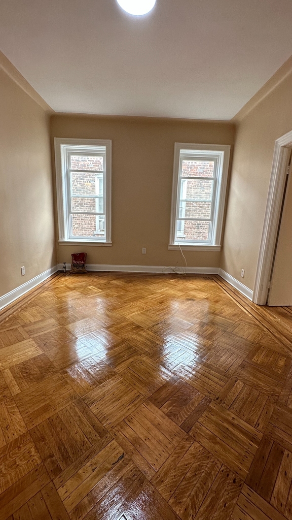 1583 Park Place - Photo 0