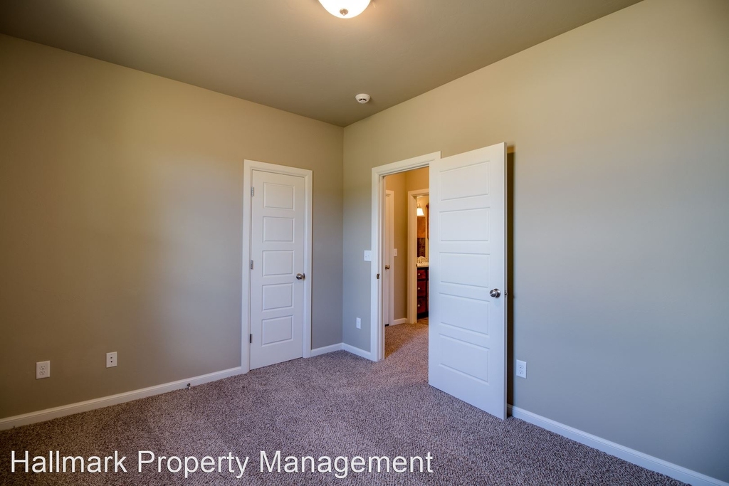 2208 Animada Place - Photo 4