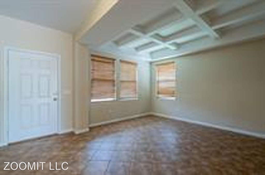 7265 West Gardenia Avenue - Photo 1