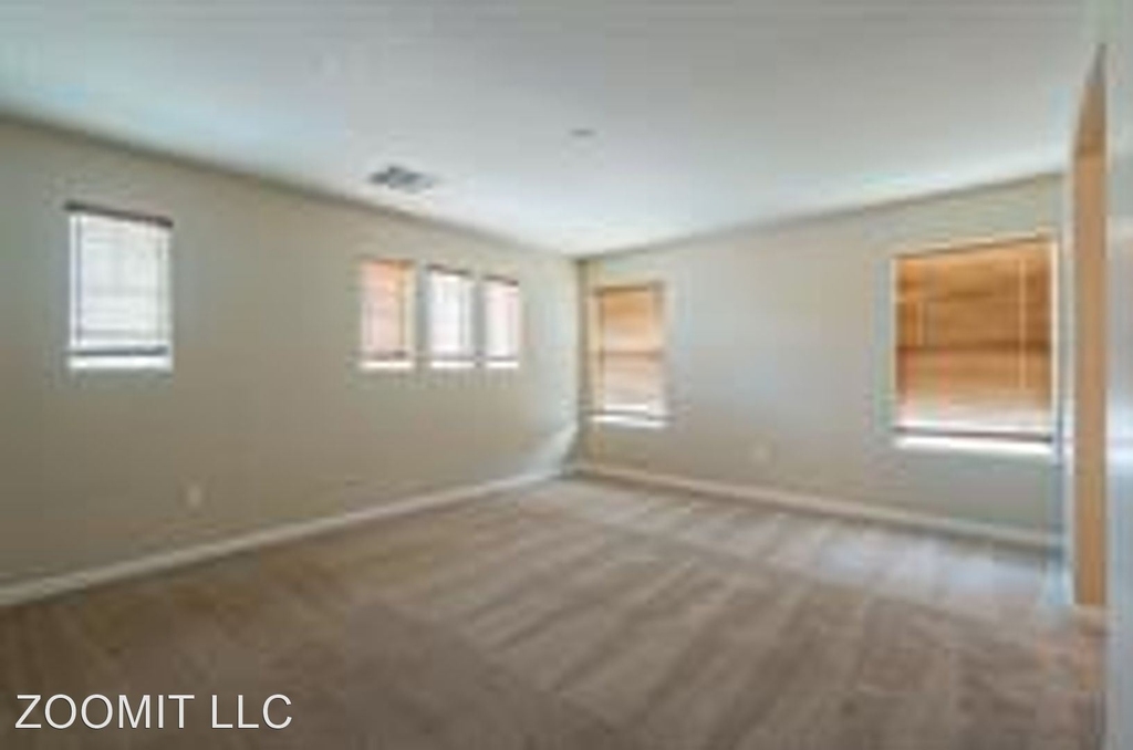 7265 West Gardenia Avenue - Photo 17