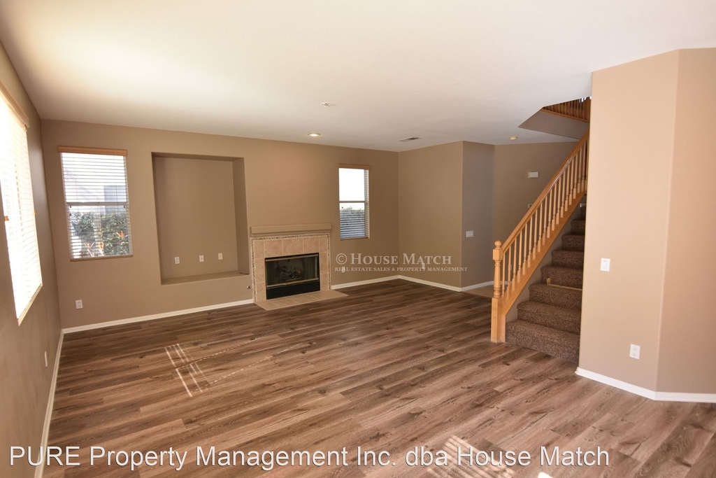 33453 Barrington Drive - Photo 11