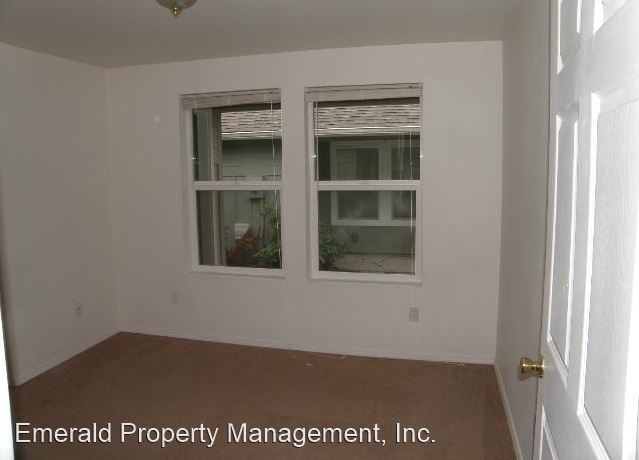 633 Hanover - Photo 6