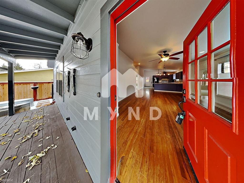 844 Washington St. - Photo 2