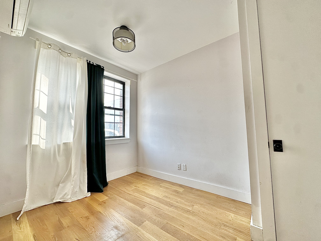 137 21st Street - Photo 7