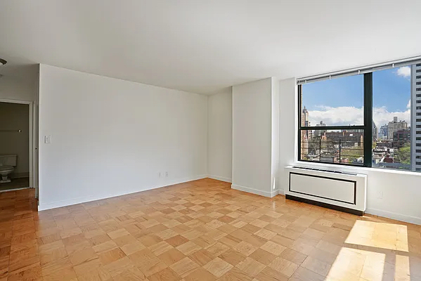87th & Broadway - Photo 4