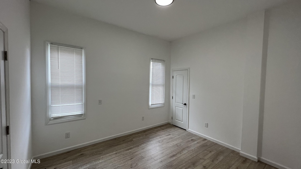 143 5th Avenue - Photo 11