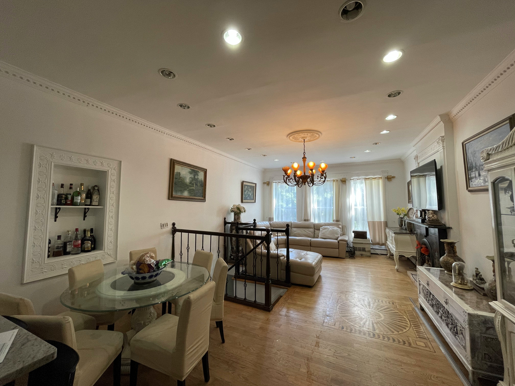 365 West 116th Street - Photo 2