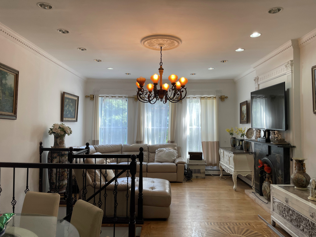 365 West 116th Street - Photo 1