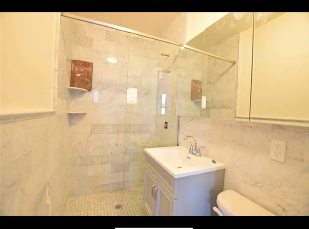 106 West 69th Street - Photo 4