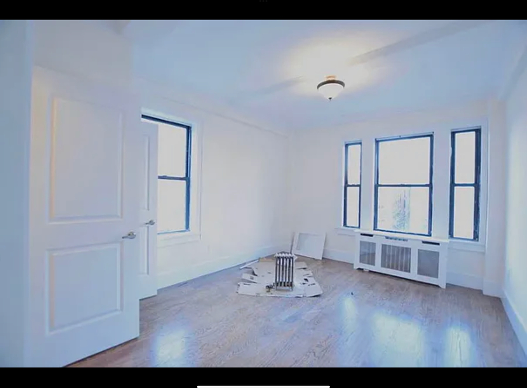 106 West 69th Street - Photo 5